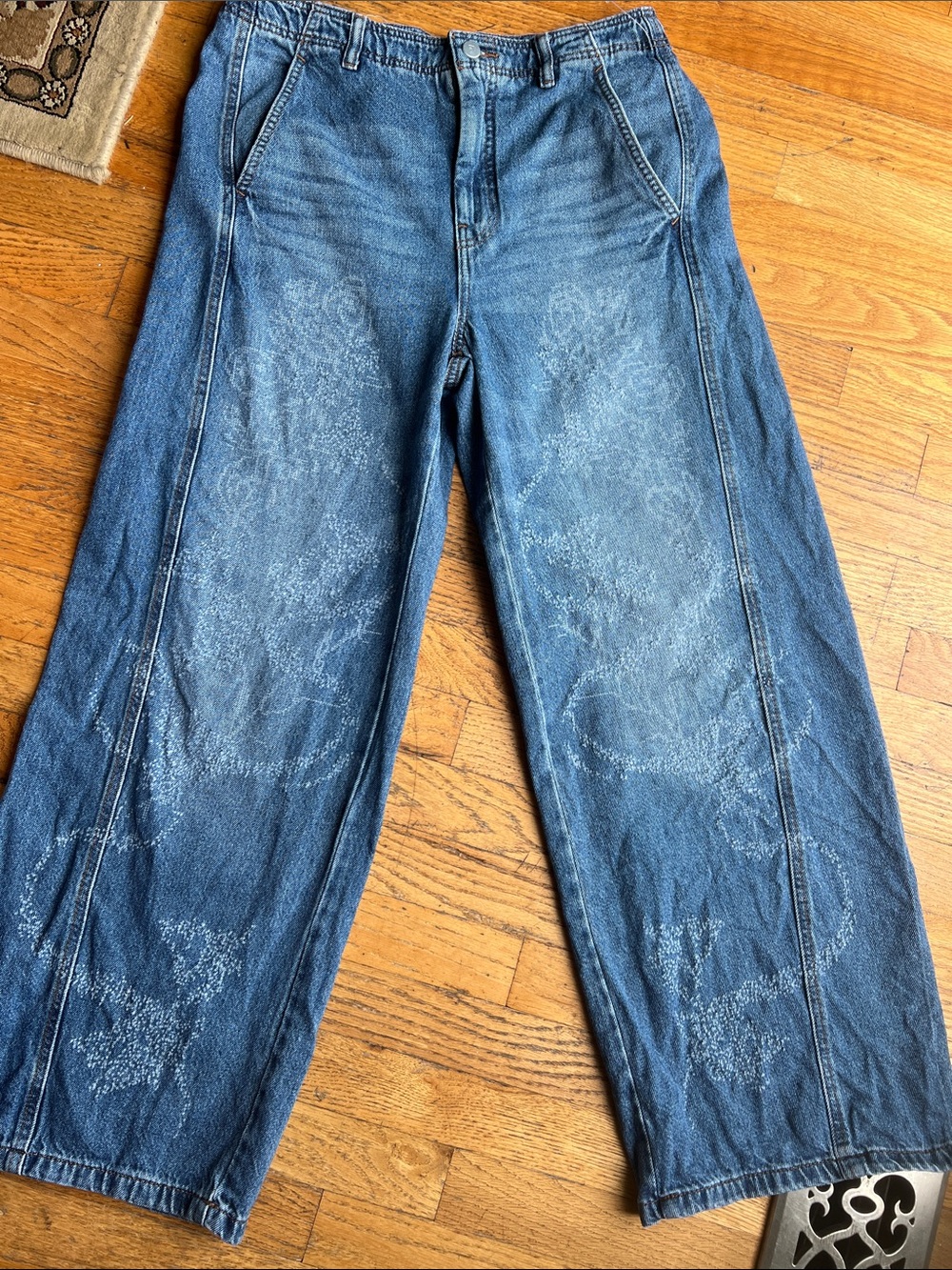 Pilcro by Anthropologie Wide‑Leg Jeans | Contrast Whimsical Distressing | Size 3